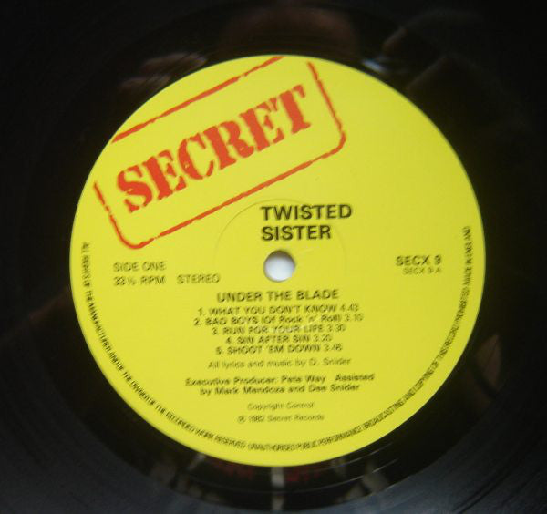 Twisted Sister : Under The Blade (LP, Album, Ast)