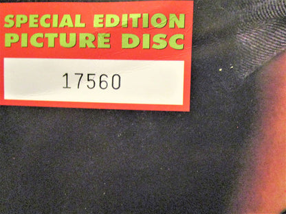 L7 : Pretend We're Dead (12", Num, Pic, S/Edition)